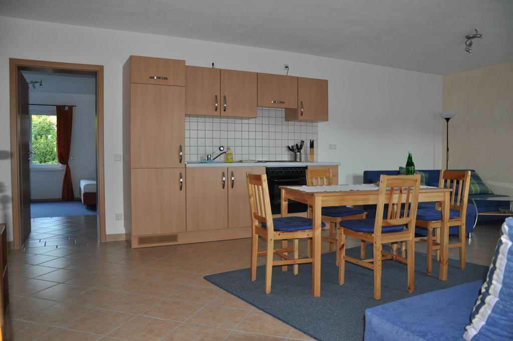 Fliederhof Ferienwohnungen Herresbach Chambre photo